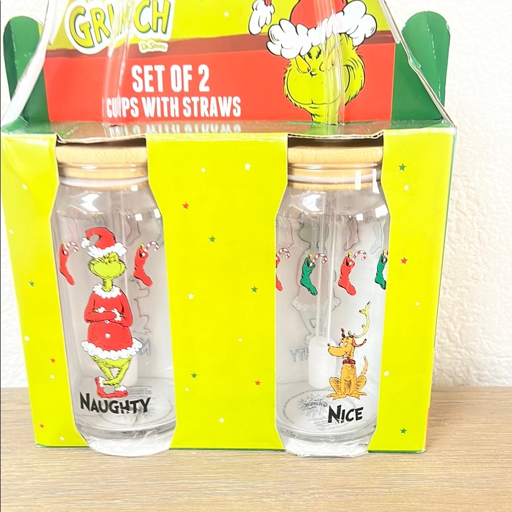 The Grinch Naughty and Nice Glass Cups Set